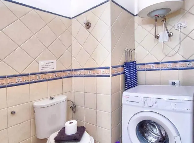 Chill Out Borinquen Playa de las Americas (Tenerife)