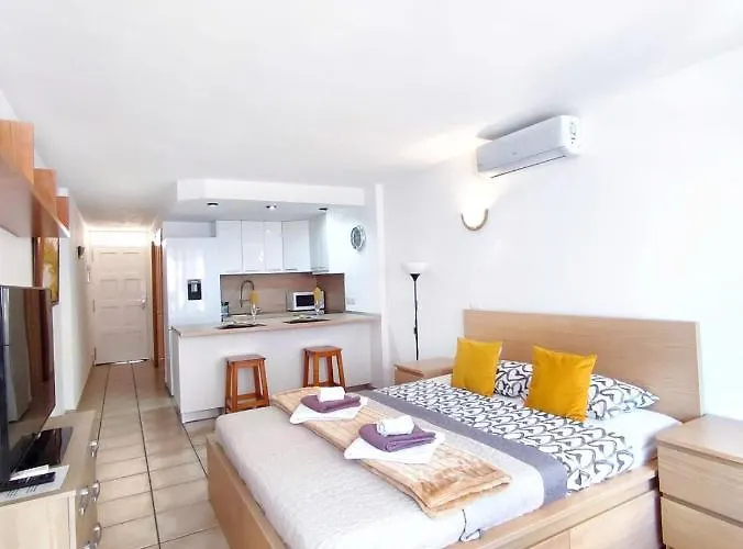 Chill Out Borinquen * Playa de las Americas (Tenerife)